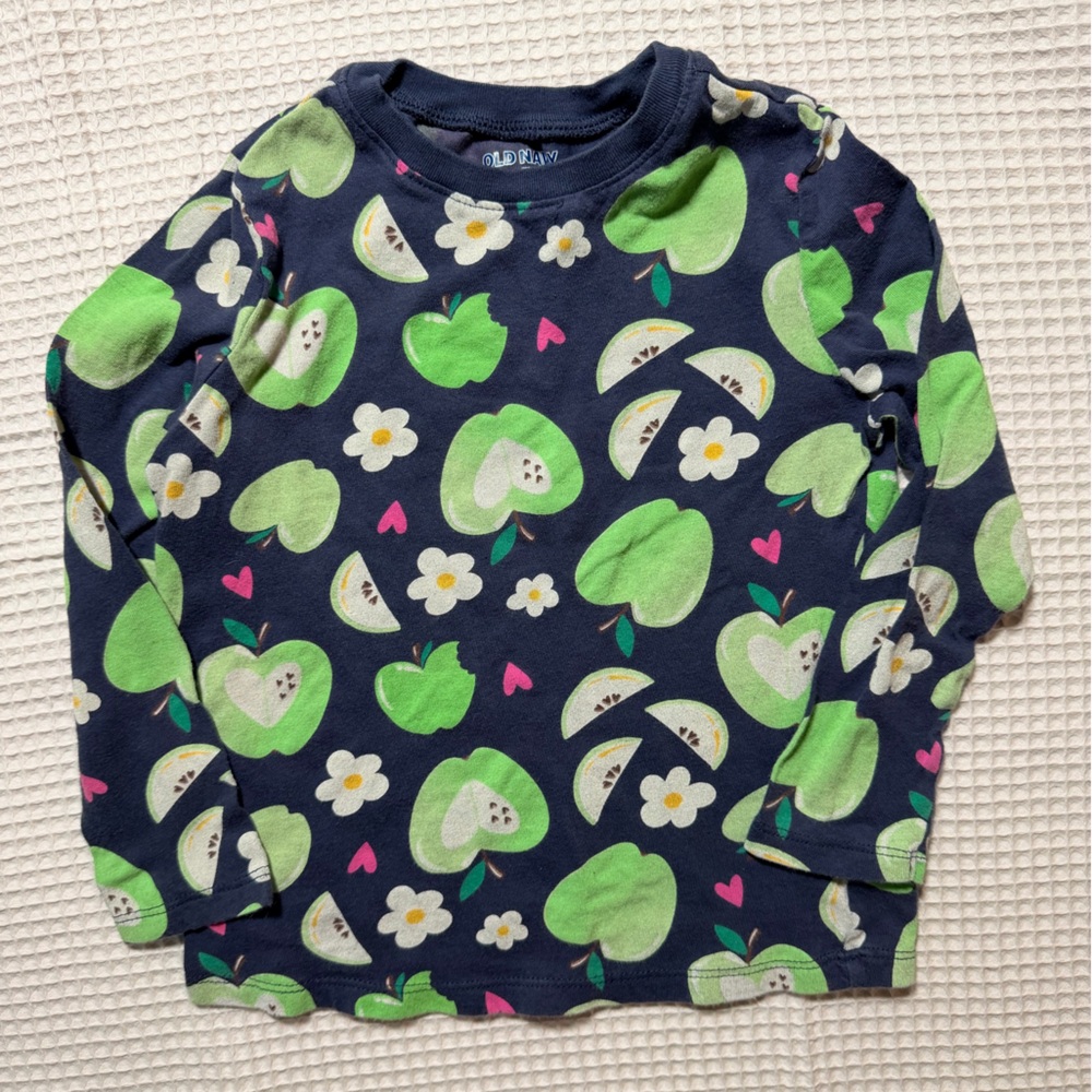 Old Navy Green Apple Print Long Sleeve Shirt